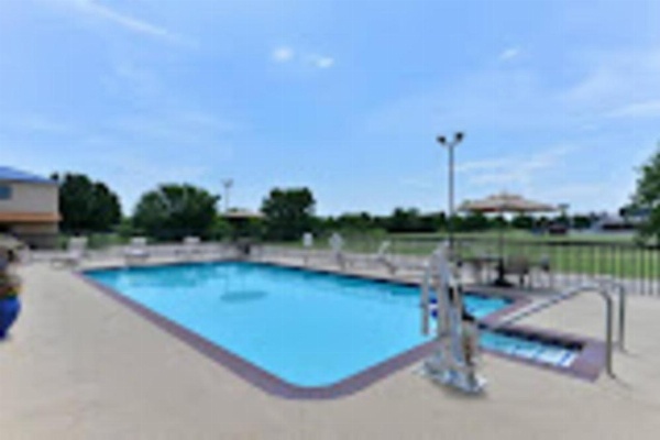 Baymont by Wyndham Ardmore I-35 image 29